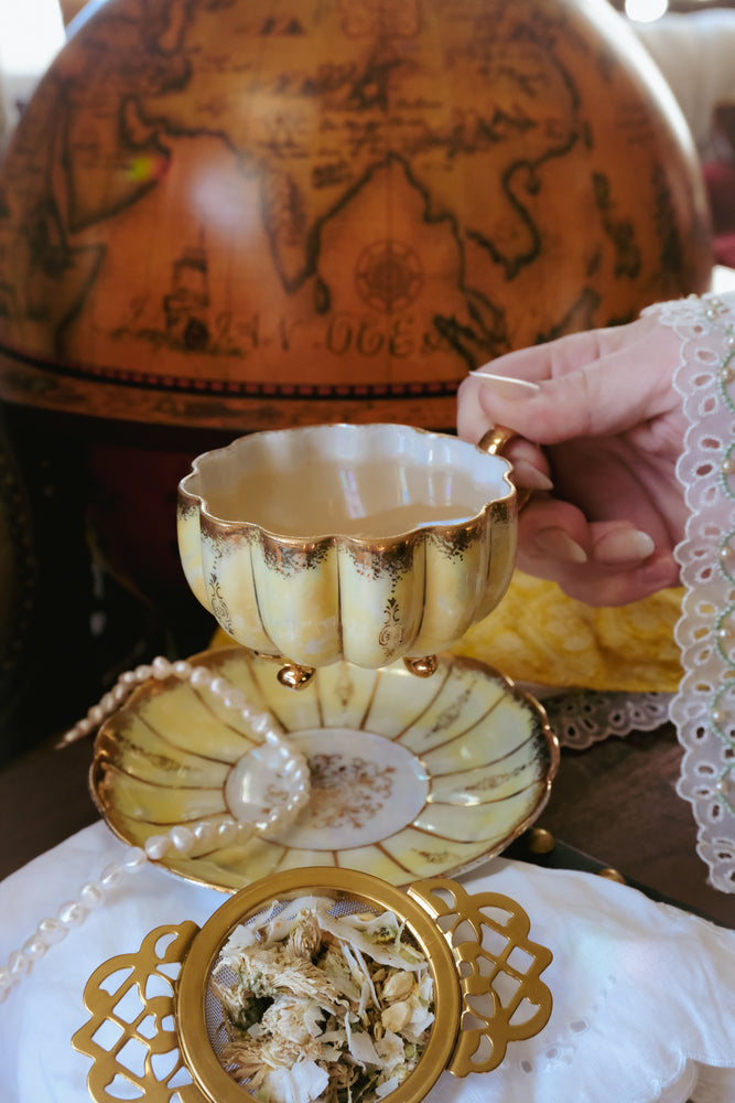 
                  
                    Load image into Gallery viewer, The Gentleman Pirate Herbal Tea Blend
                  
                